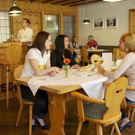 Hotel Azk Arbeitnehmer Zentrum