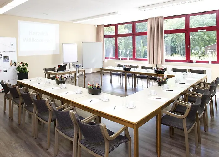 Azk Arbeitnehmer Zentrum 酒店 柯尼希斯温特