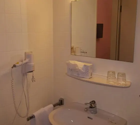 Azk Arbeitnehmer Zentrum 酒店 柯尼希斯温特