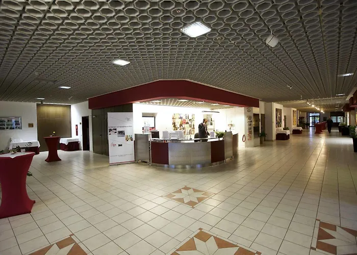 Azk Arbeitnehmer Zentrum 酒店 柯尼希斯温特